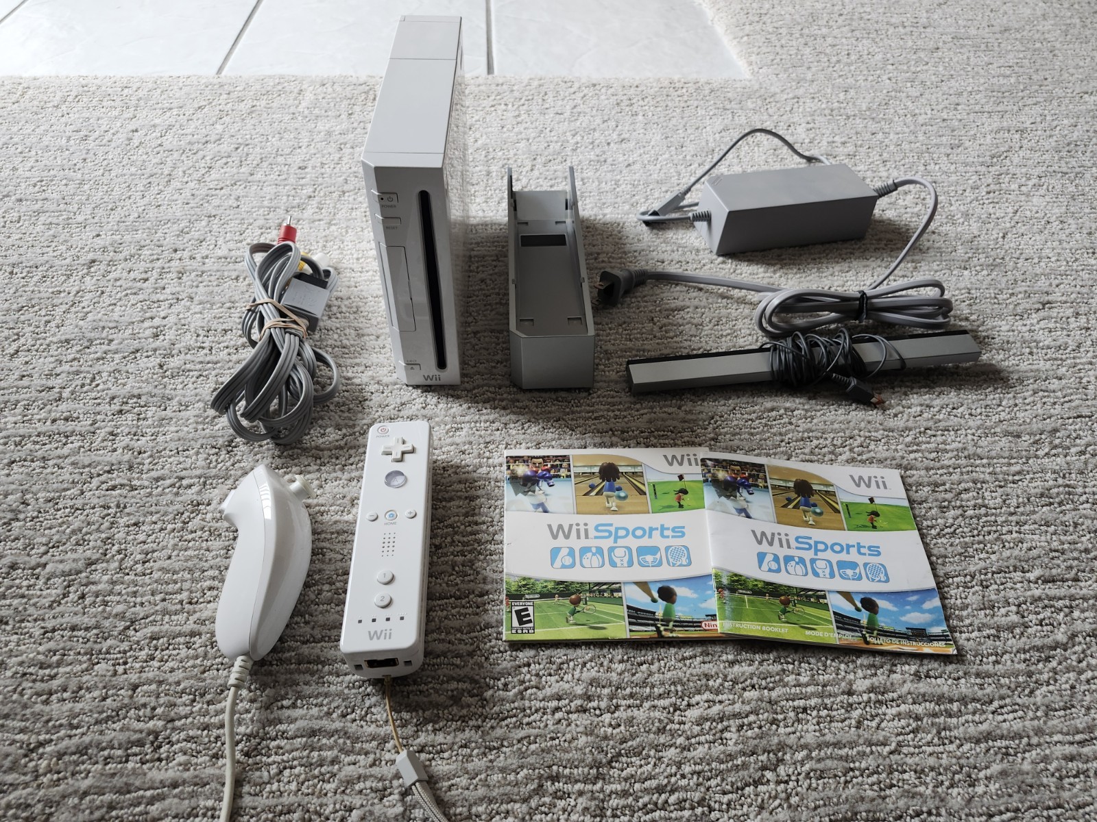 Nintendo Wii Console Bundle ~ YOU Pick ~ Wii Sports, Mario Bros. ~ Ships TODAY!