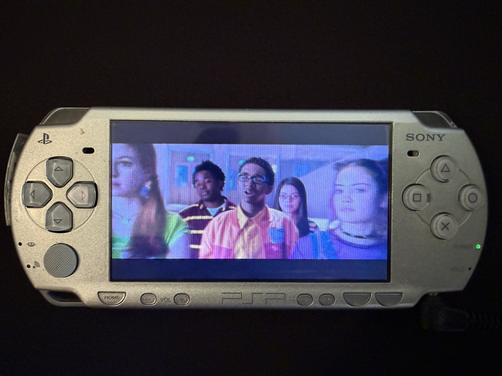 Sony PSP 2001 Silver Playstation Portable Console Crossbody Fanny Bag Needs Batt