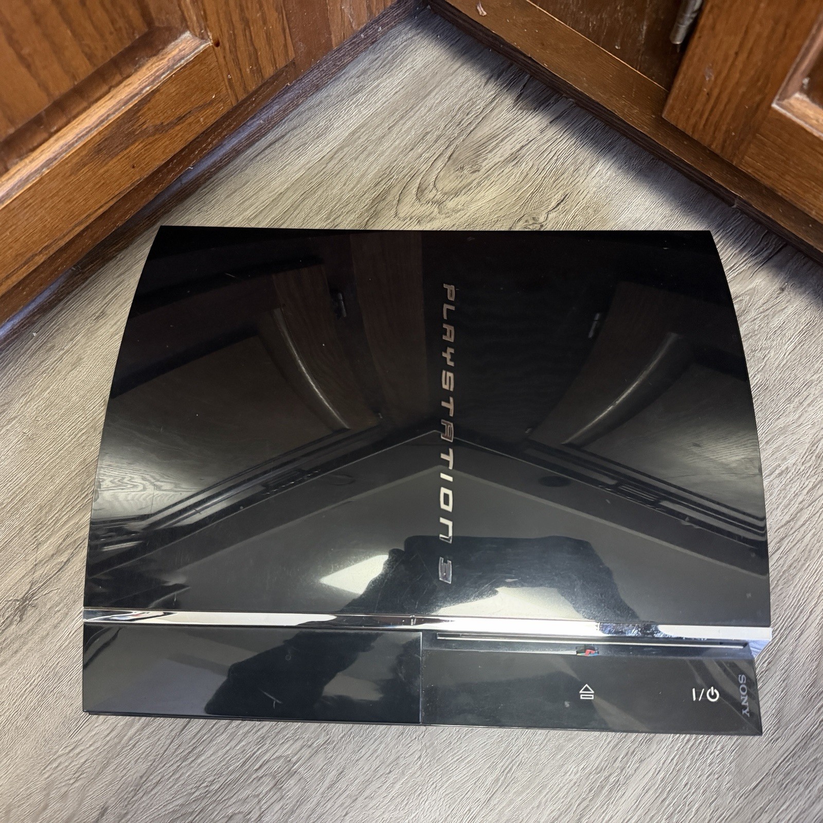 PlayStation 3 PS3 (CECHE01) Backwards Compatible Turns On Doesn’t Read PS3 Discs