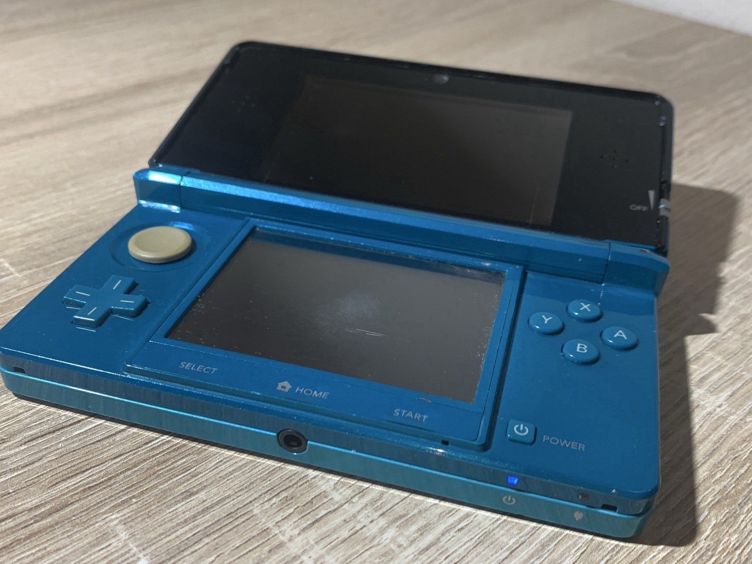 2360 Nintendo 3DS Aqua Blue For Parts