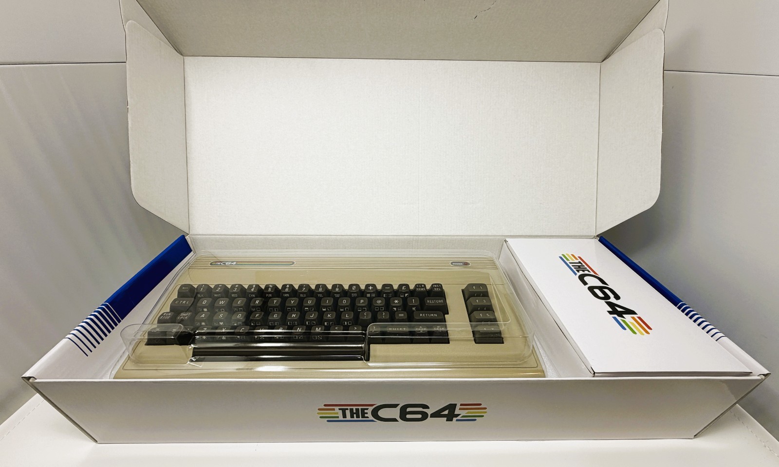 THE C64 Full Size Retro MicroComputer Console Working Keyboard Commodore 64