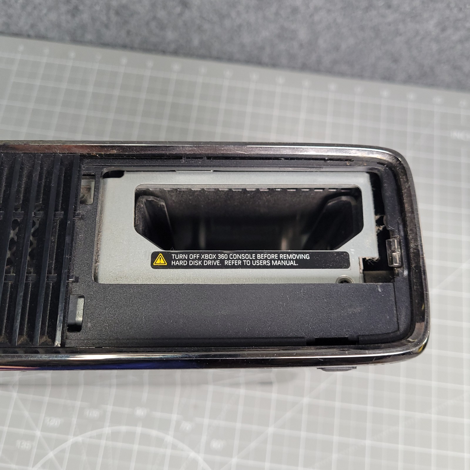 Microsoft Xbox 360 S Console Only #1439 No Hard Drive or Controllers