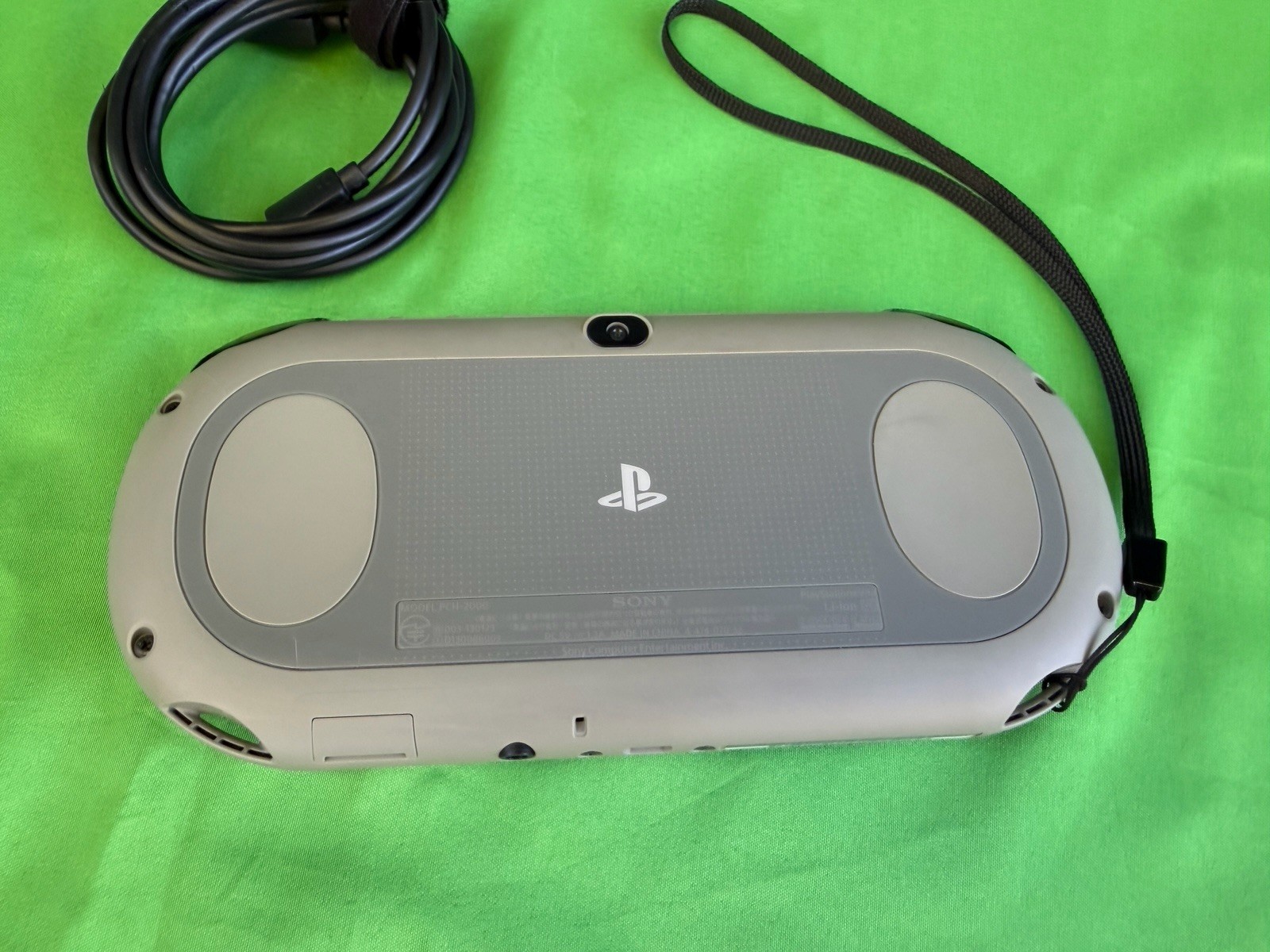Sony PlayStation Vita PCH-2000 Slim Khaki / Black Edition – Excellent Condition