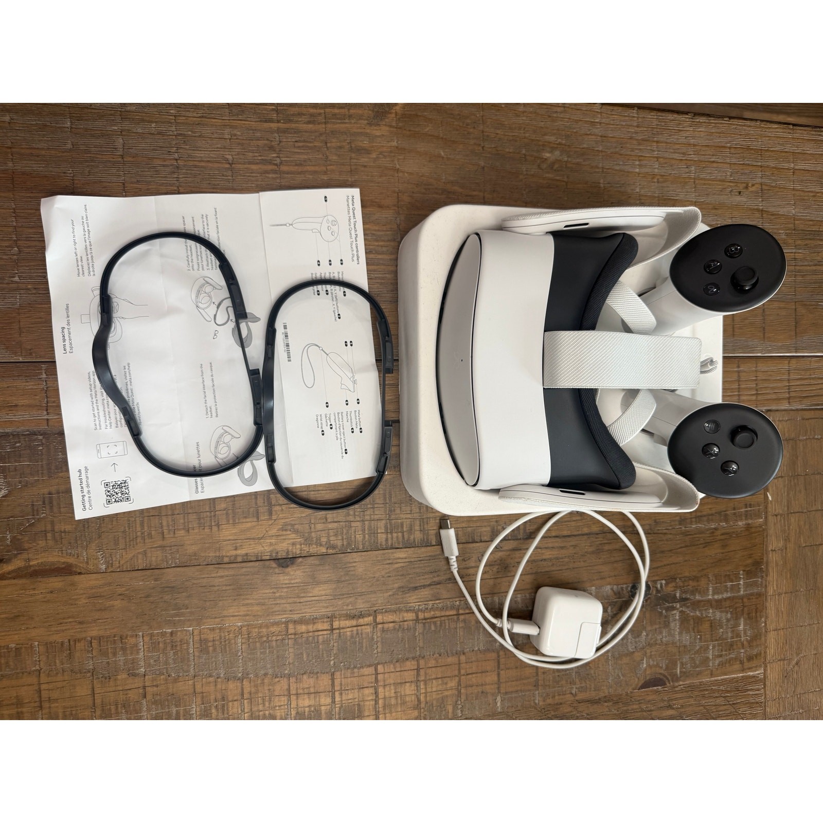 Meta Quest 3S 128GB VR Headset With Controllers, fully functional