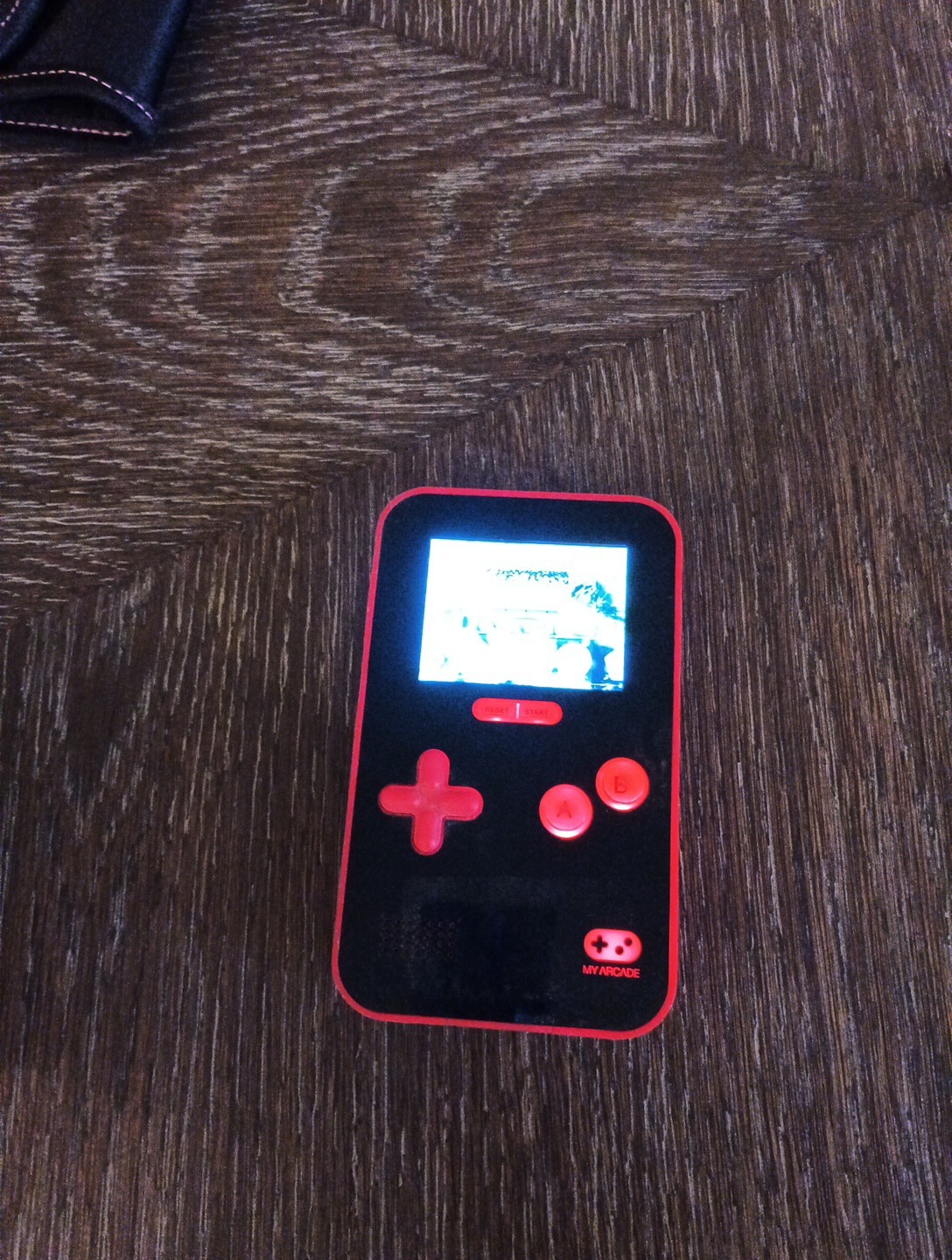 My Arcade Go Gamer Portable Built-In 220 Retro Games 16-Bit System Works. BB4