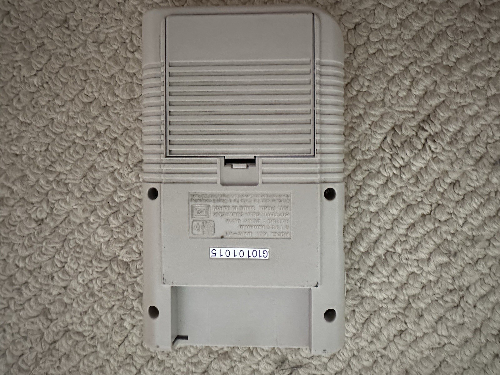 Original Nintendo Gameboy – FOR PARTS – Includes 3 Games, Headphones, Etc