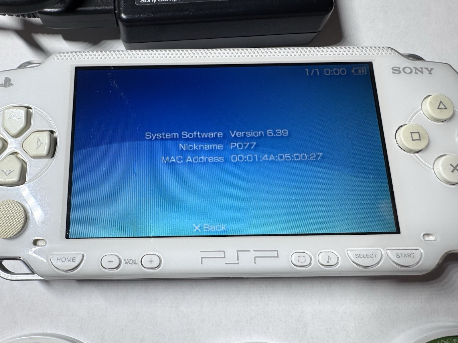 Sony PSP-1000 White Console Works&Ready to play (Please read description)