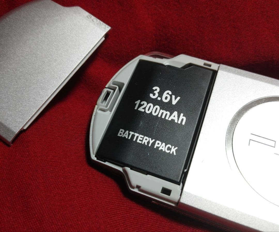 Excellent Sony PSP 3000 Silver Used Tested