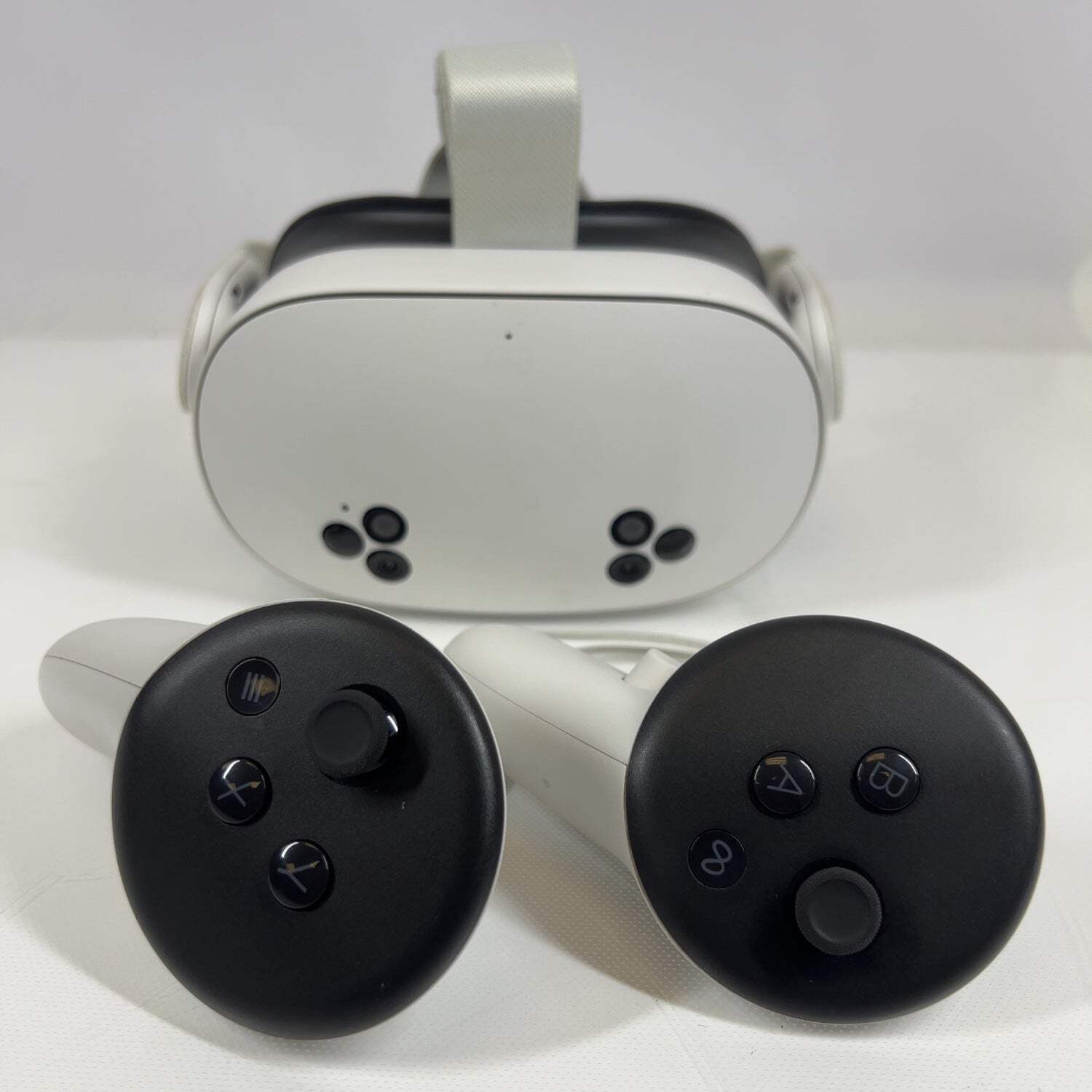 Meta Quest 3S 128GB Standalone All-in-One VR Headset P97