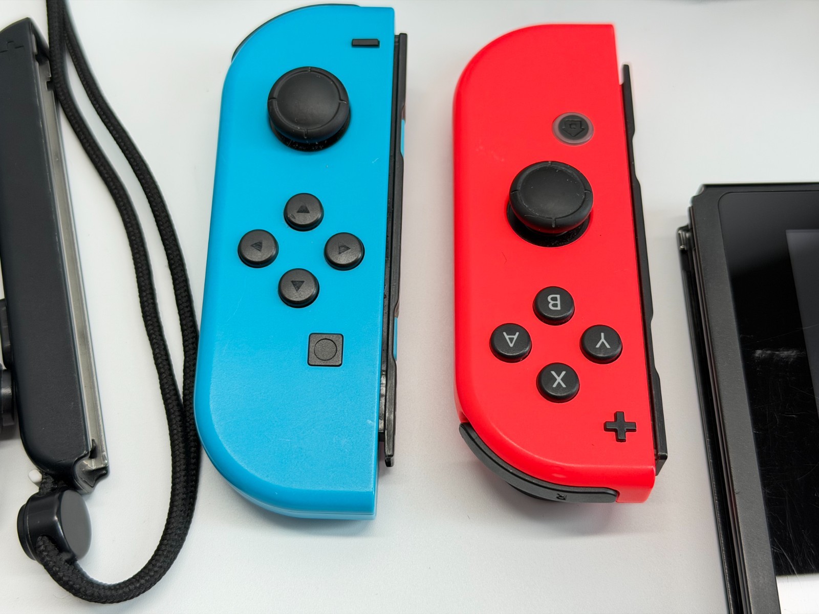 Nintendo Switch System Bundle Neon Red/Blue Joy-Cons & Cords Tested
