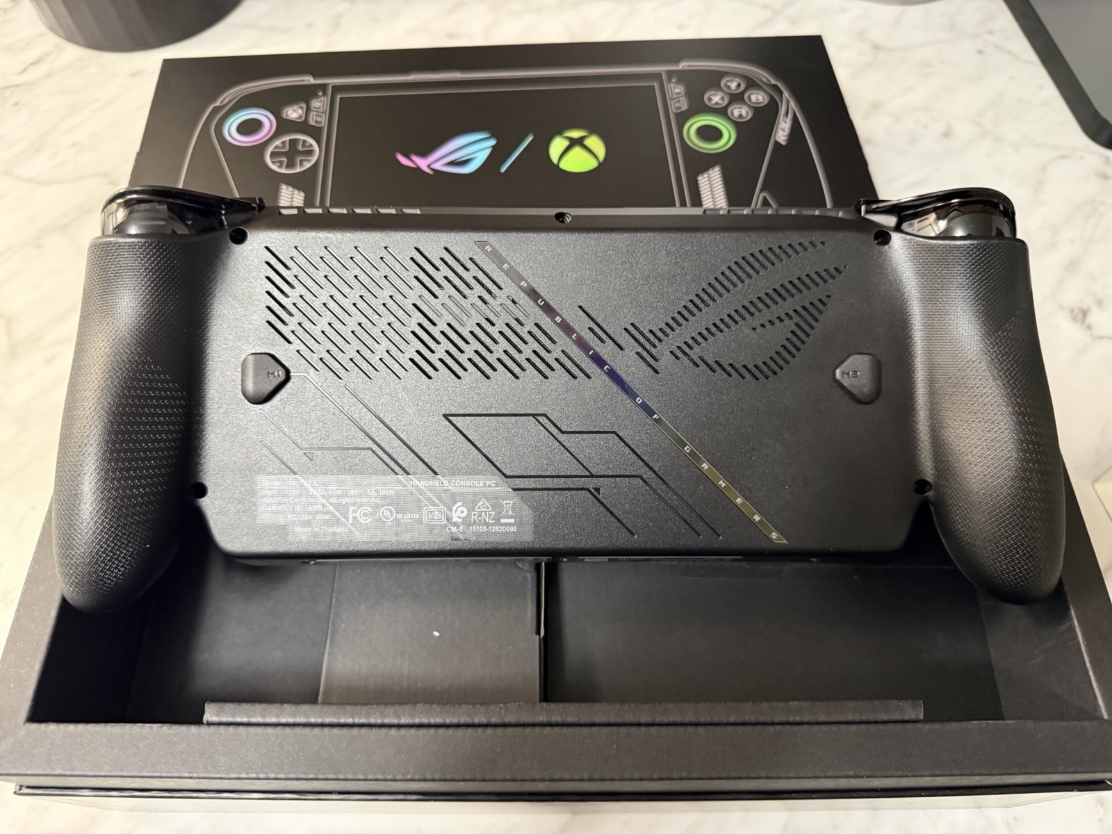 ASUS ROG Xbox Ally x AMD Ryzen AI Z2 Extreme 7″ FHD 120Hz Handheld