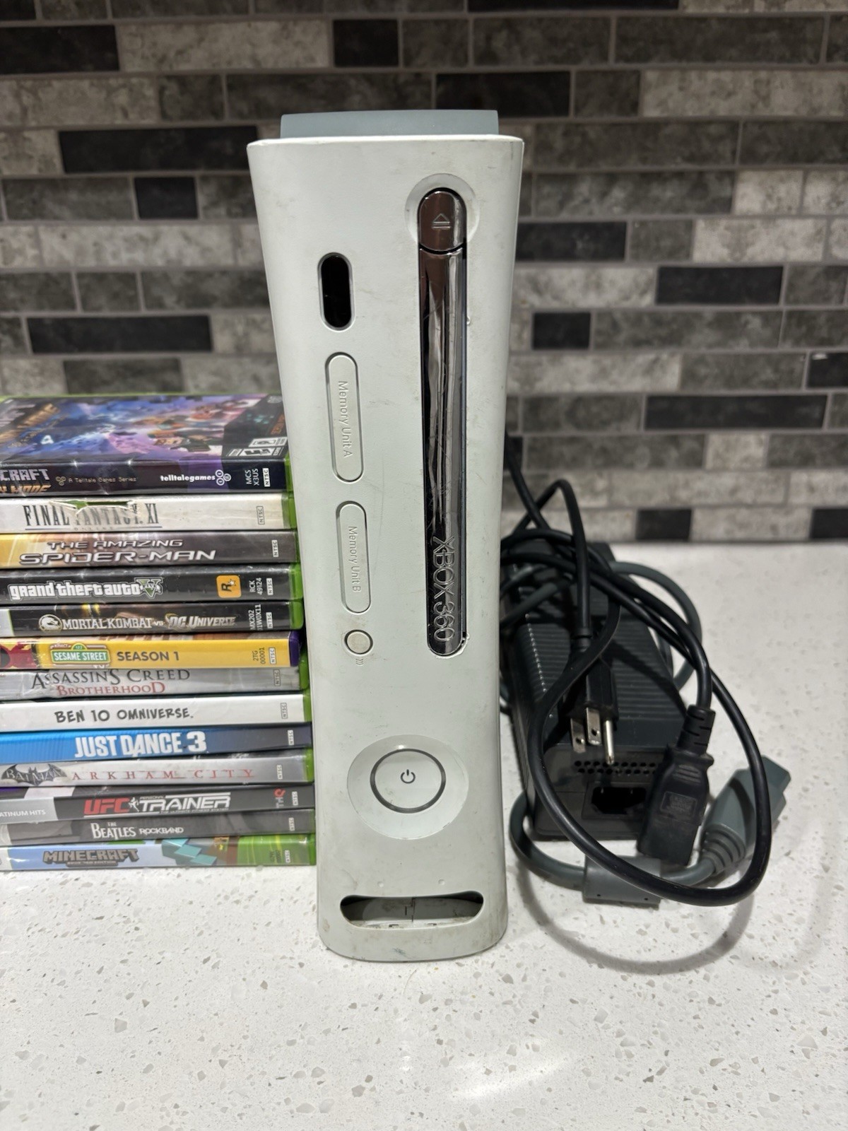 Xbox 360 Pro? White Lot With 13 Games Tested Working *READ*