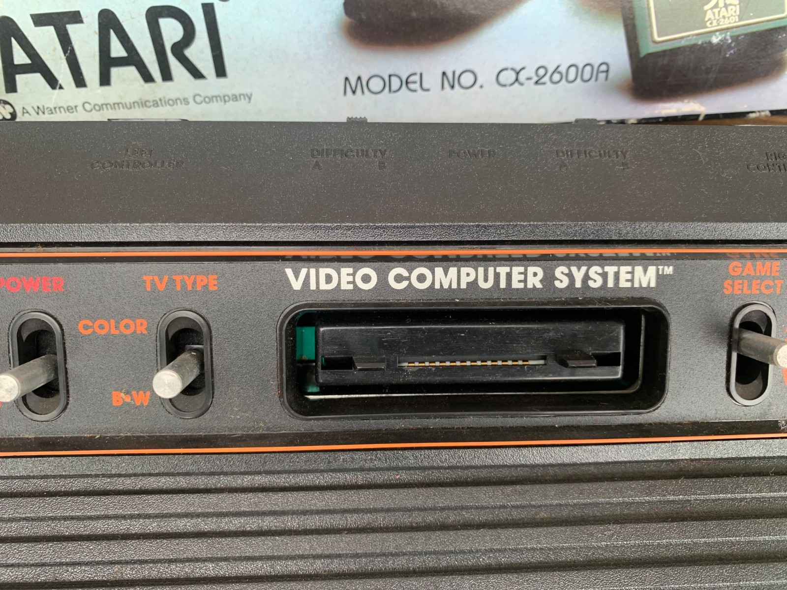 Atari CX-2600A Video Computer System Game Console W/ 2 Controllers Paddles & Box
