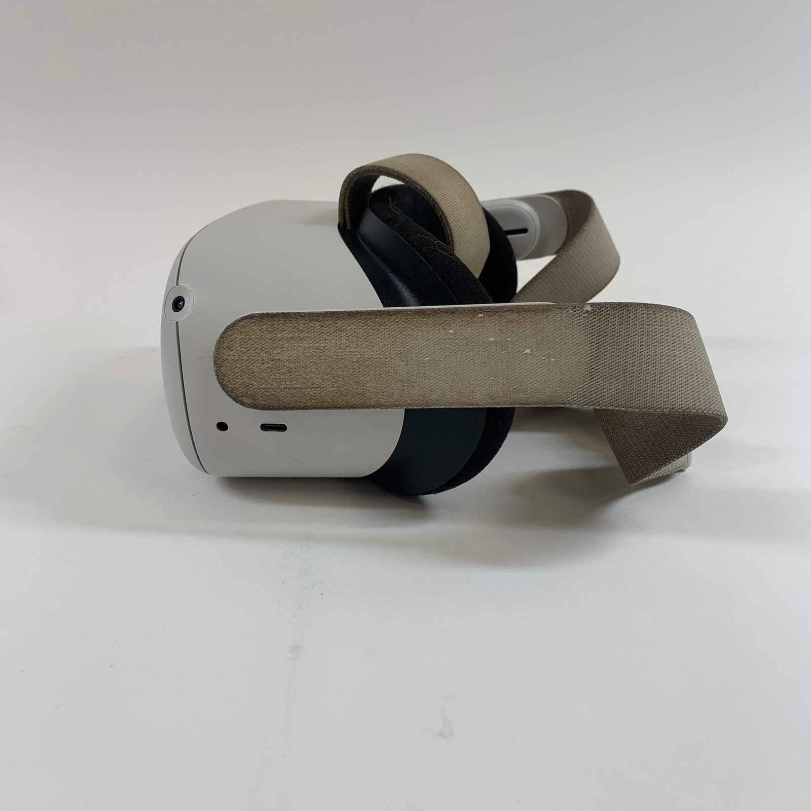 Meta Quest 2 128GB VR System KW49CM