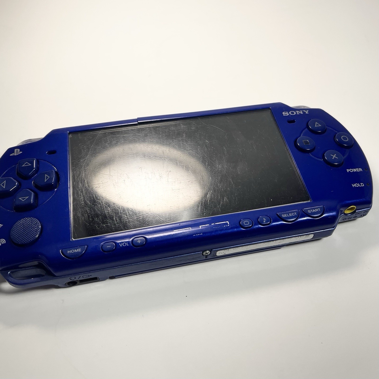 PSP-2001 Blue Playstation Portable Console FOR PARTS PSP 2000 (READ Doesnt Work)