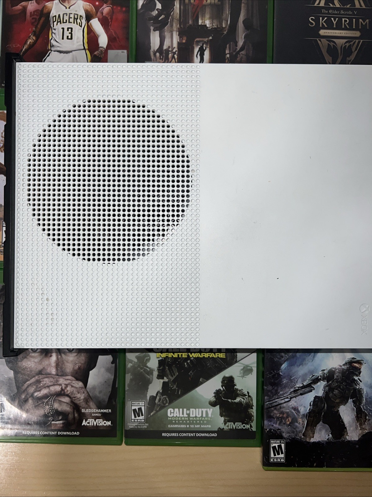 512 GB Xbox One S BUNDLE (No controller), 15 Games, Hyper X Cloud III, 500GBHDD