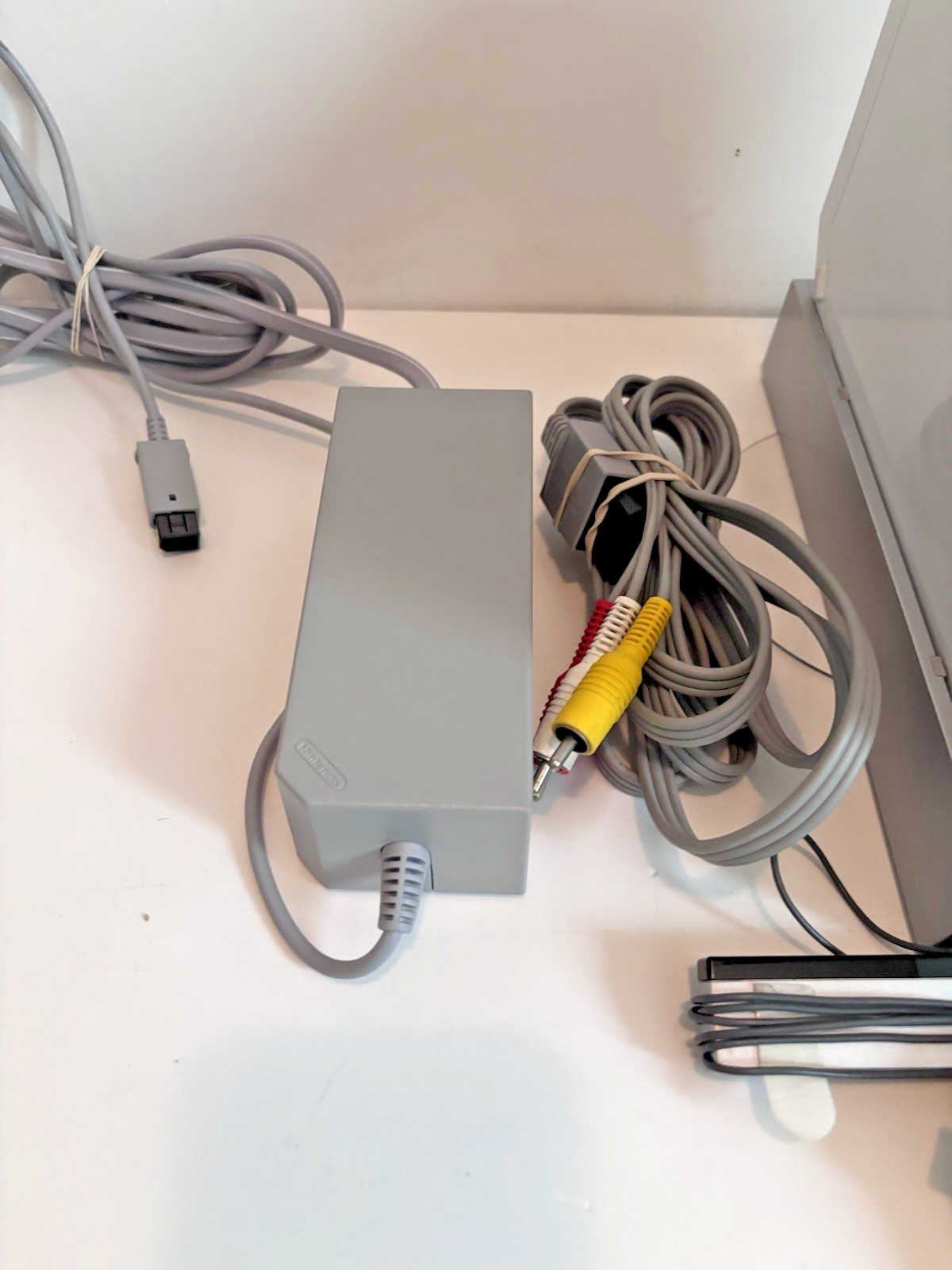 Nintendo Wii Sports RVL-001 CONSOLE SYSTEM Bundle TESTED Controller GAMES LOT