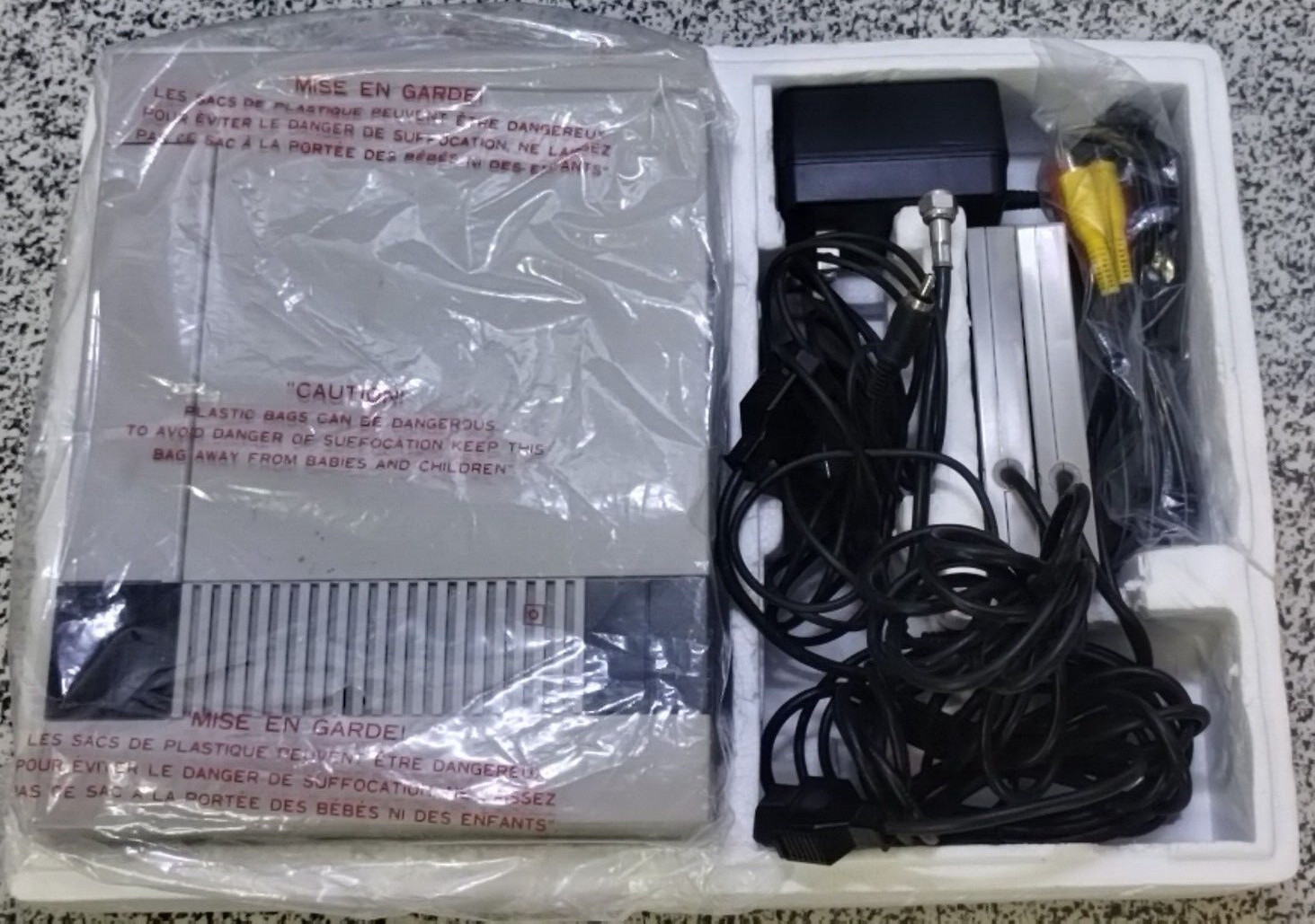 Nintendo Entertainment System Challenge Set NES Console in Box Tested Working