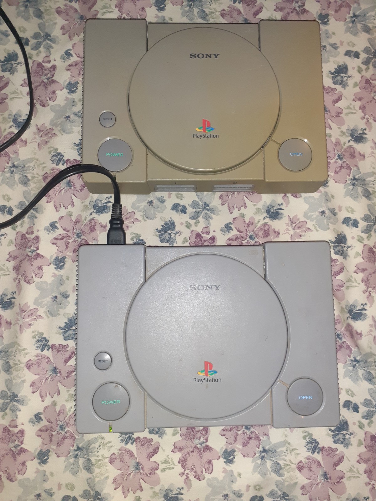 *Junk* Sony Playstation 1 PS1 Console System Only Lot 2 SCPH-7501 power-untested