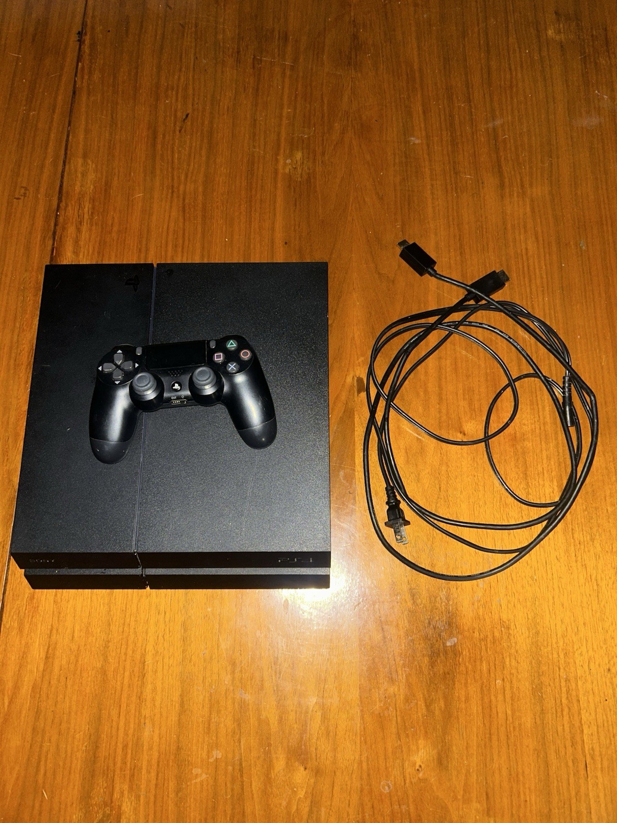 Sony PlayStation 4 Black Console HDMI USB Wi-Fi with Controller and Cable