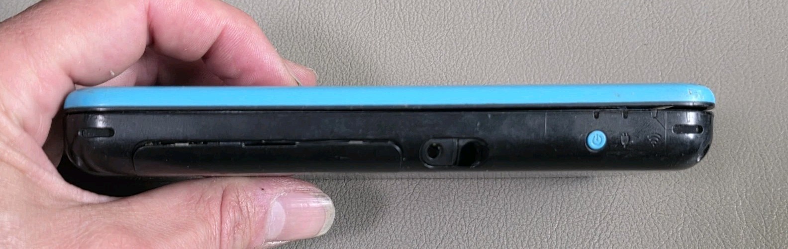 Nintendo New 2DS XL Console Blue/Black – NOT WORKING – Parts or Repair