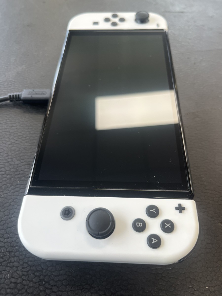 Nintendo Switch White OLED Handheld Console (HEG-001) (PD4057624)