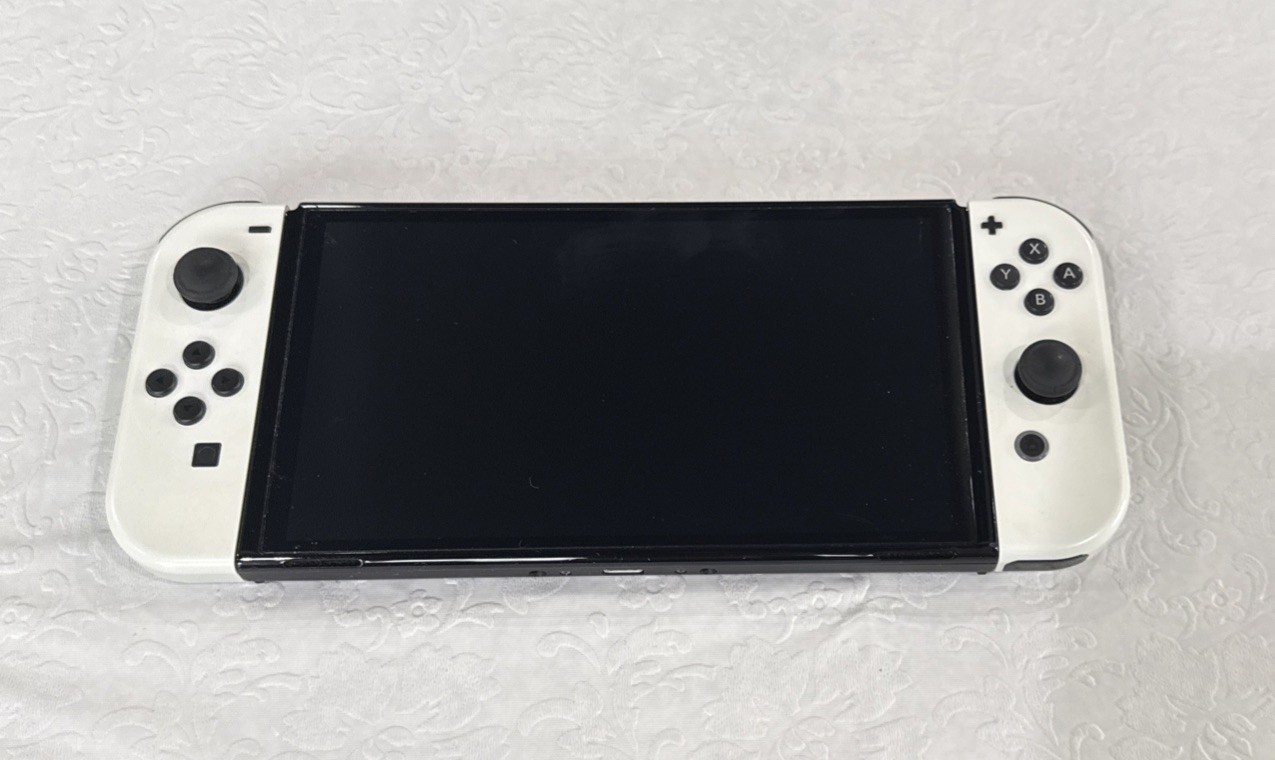 Nintendo Switch OLED White Model : HEG-001 Excellent Condition!!