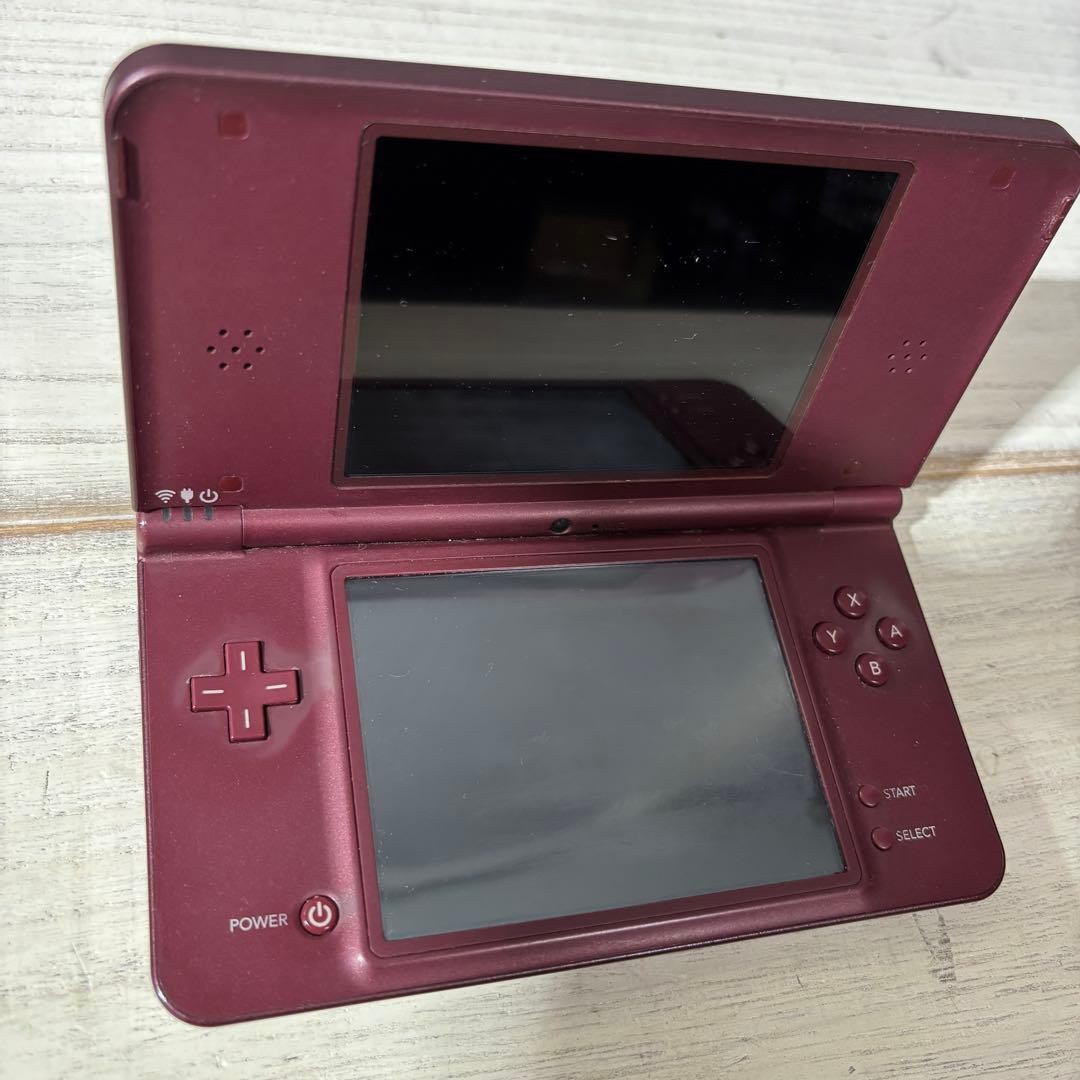 3DS/2DS/DS Operation Ok Dsi Ll Wine Red Pokemon Heart Gold With Charger Japan
