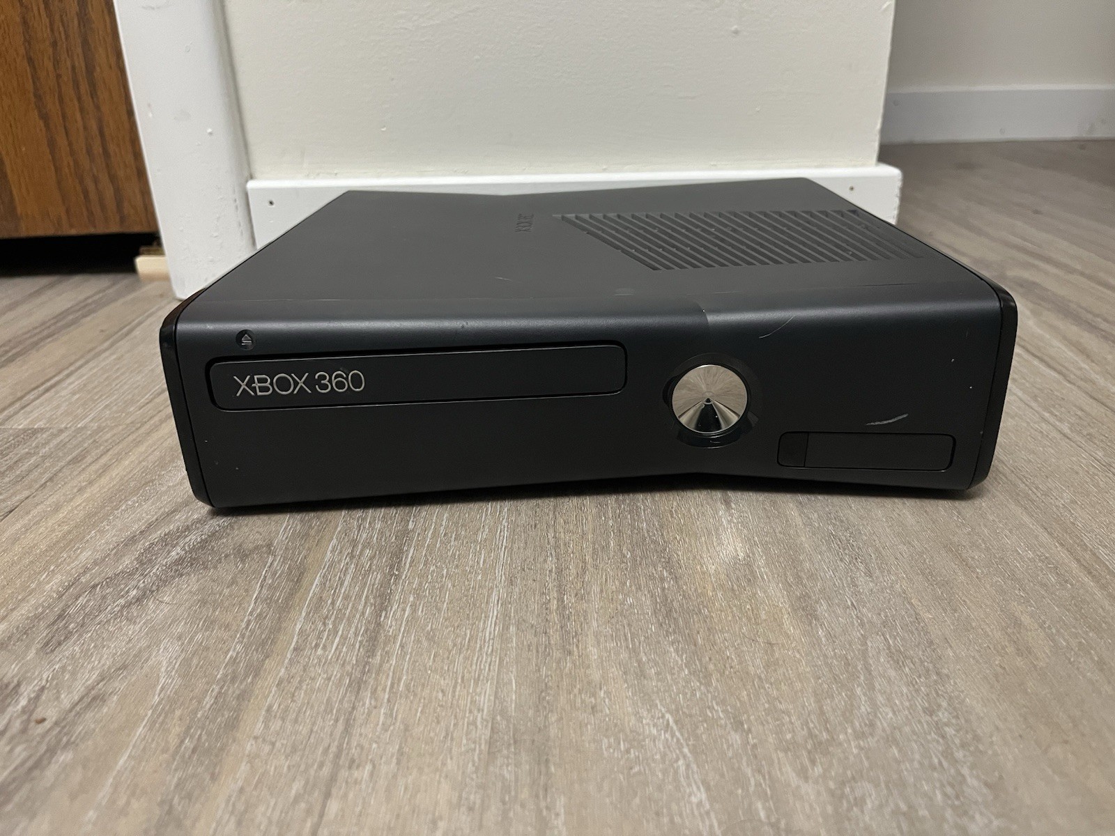 Xbox 360 Slim Black Console 320GB Tested Working