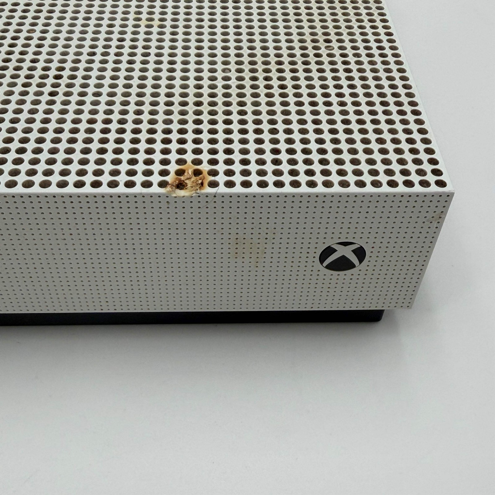 Microsoft Xbox One S 1TB All-Digital Gaming System White 1681 – Console Only