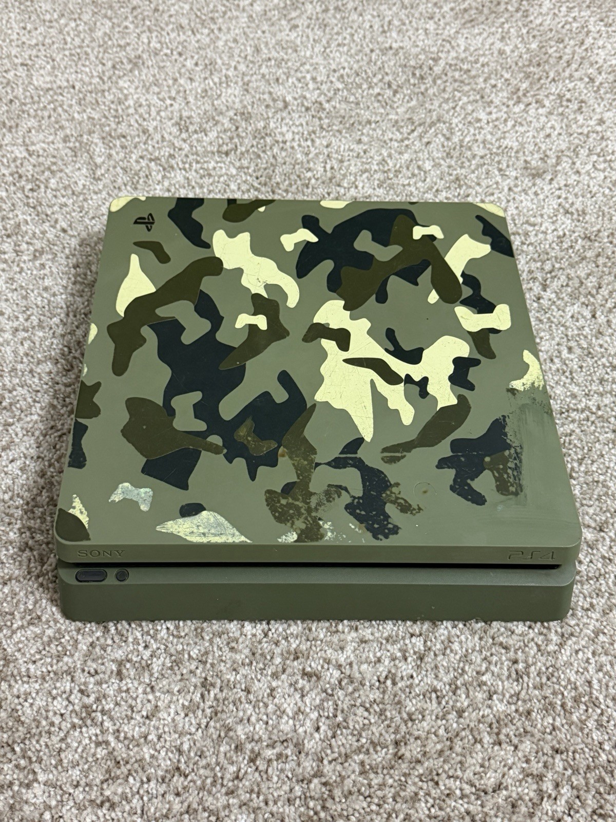 Sony PlayStation 4 Slim Call of Duty: WWII Edition 1TB Camo – JAMMED DISC DRIVE