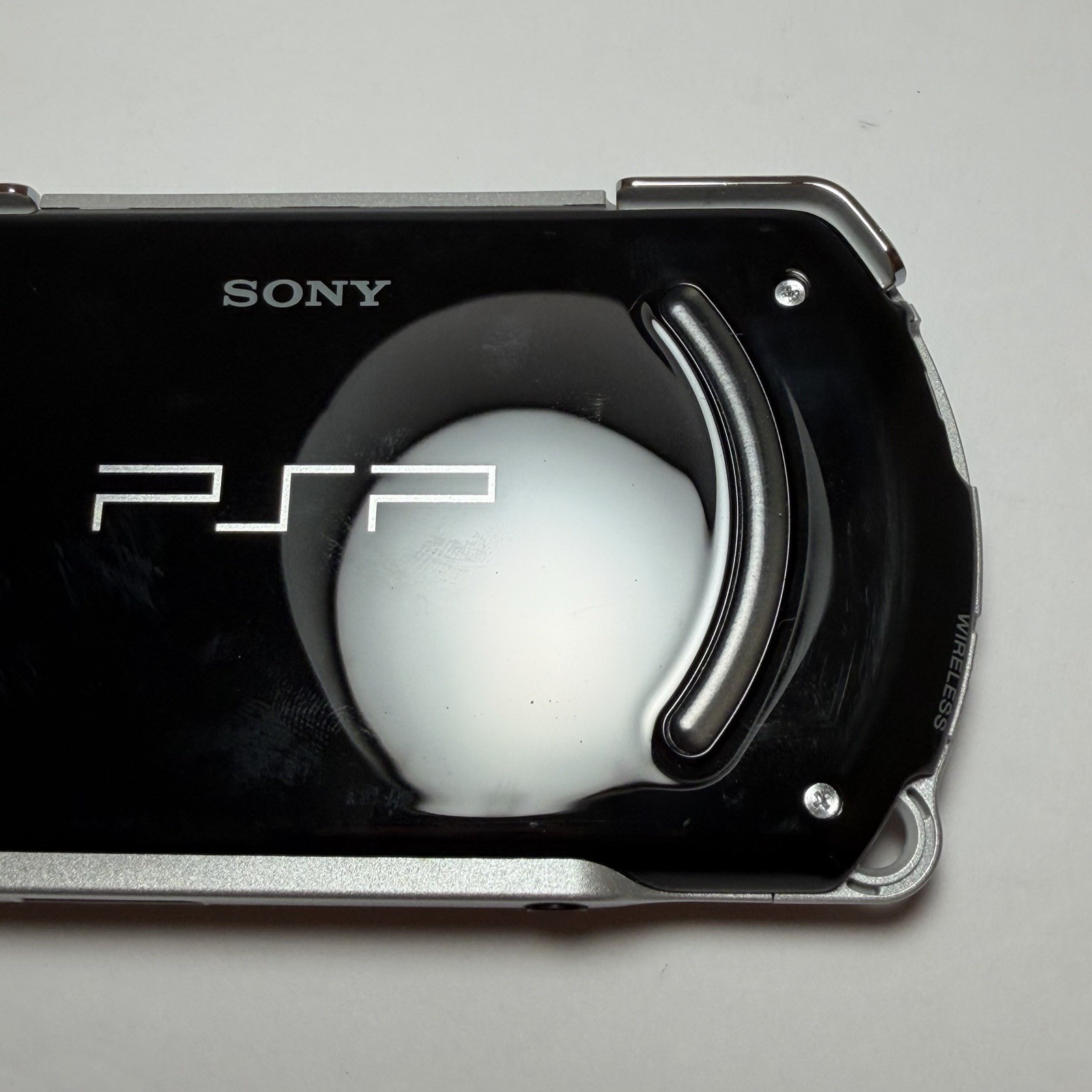 Sony PSP GO 16GB PSP-N1001 Console Handheld Portable Black In Box No Charger