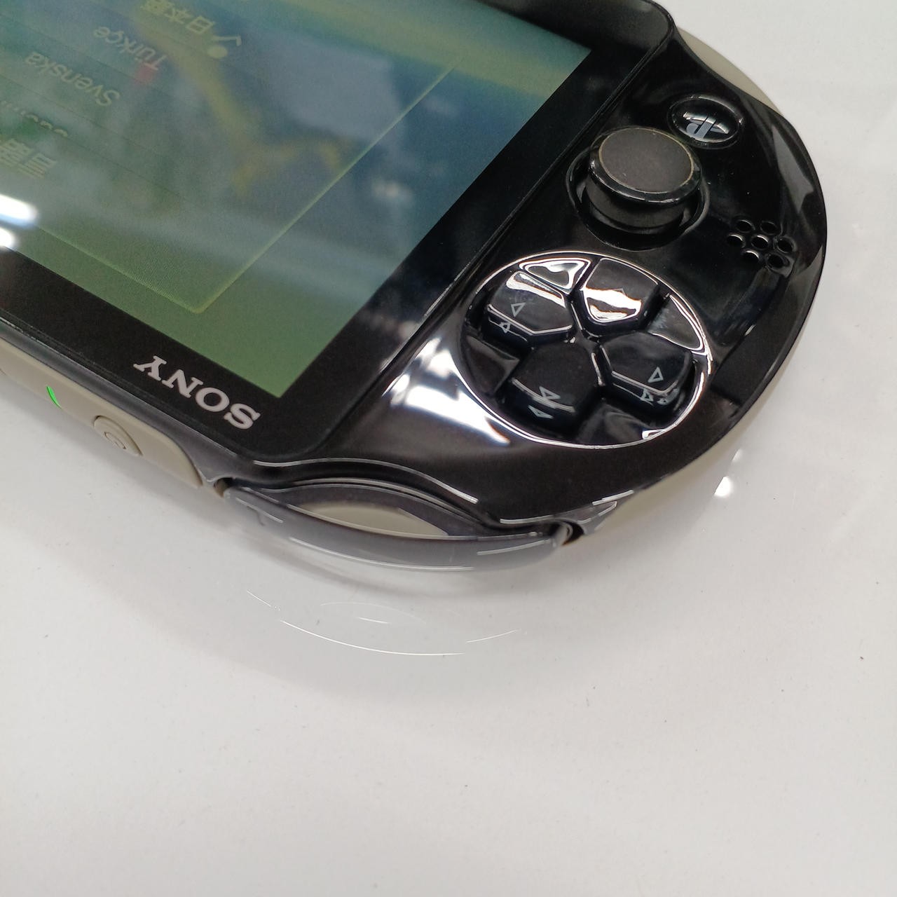 Sony PSVITA PCHJ-10010 Handheld Console Used