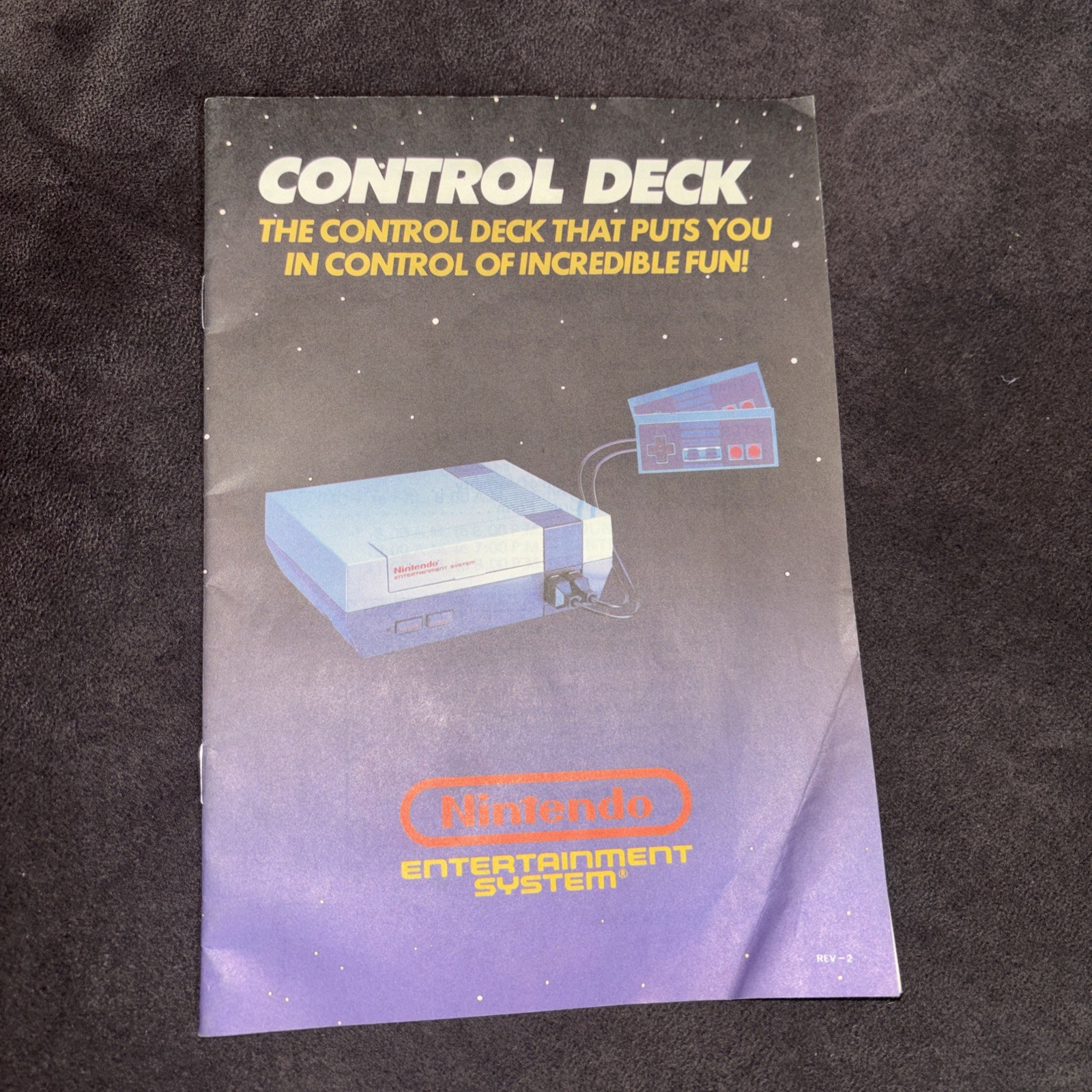 Nintendo Entertainment System 1985 ORIGINAL NES-001 Console + GAME + 2 MANUALS!