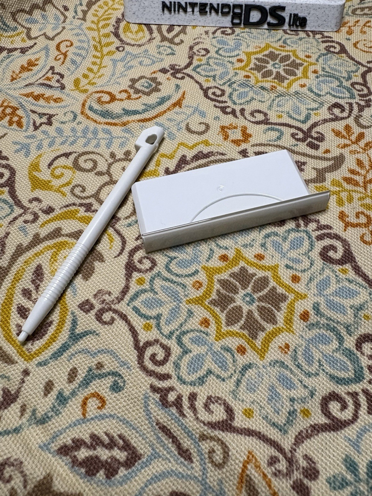 Cleaned/Conditioned Nintendo DS Lite USG-001 Polar White