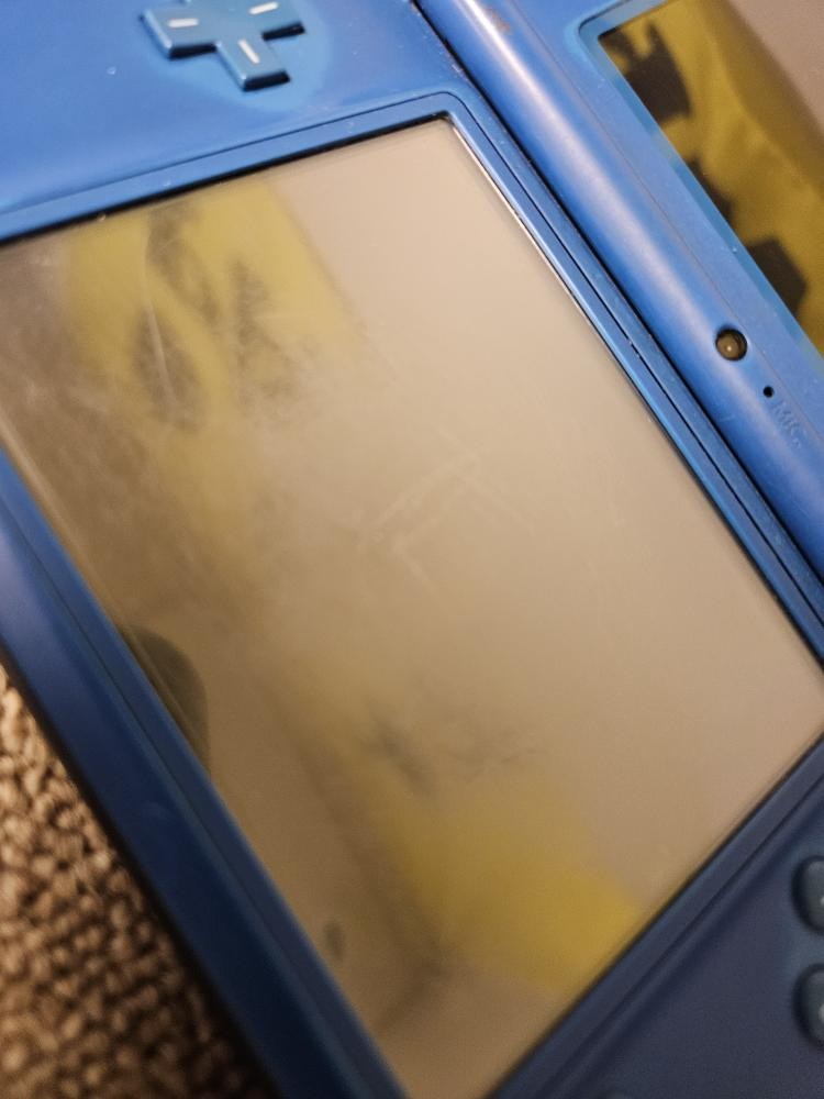NINTENDO DSI XL (SCUFFED TOUCHSCREEN. TESTED, WORKS!) (DJ1038434)