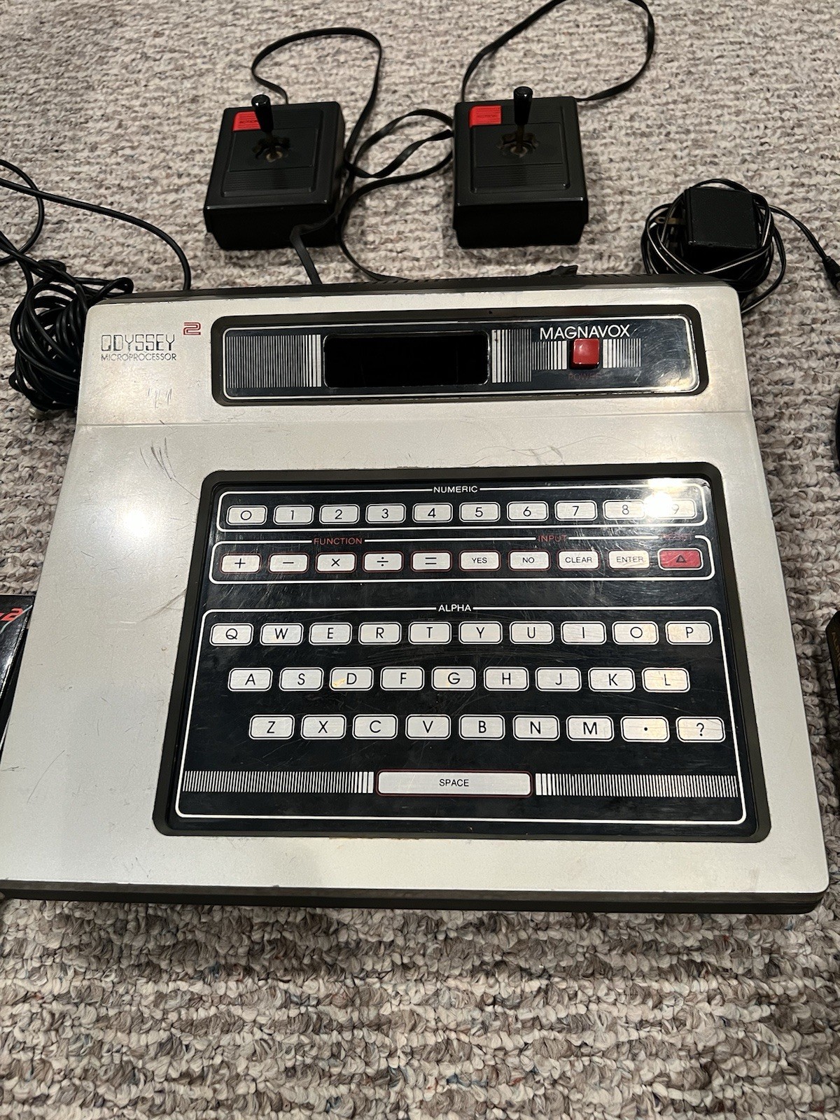 Magnavox Phillips Odyssey 2 Microprocessor Game Console + 2 Controllers Untested