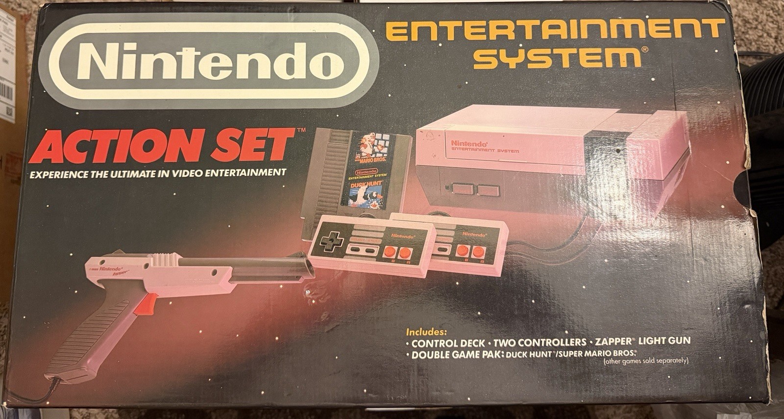 Nintendo Entertainment System NES Action Set Console Boxed Zapper 2 Controllers
