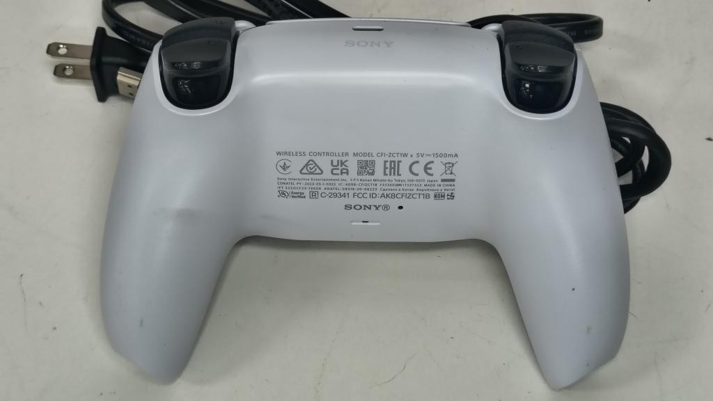1TB DISC PS5 W/MOTE/CORDS (P14026701)
