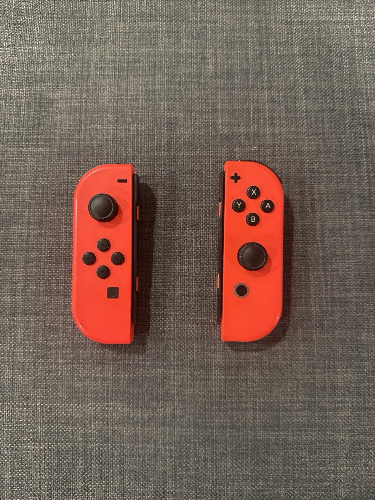 Nintendo Switch v1.0 HAC-001, Low Serial Number. Working Joycons, Full Bundle