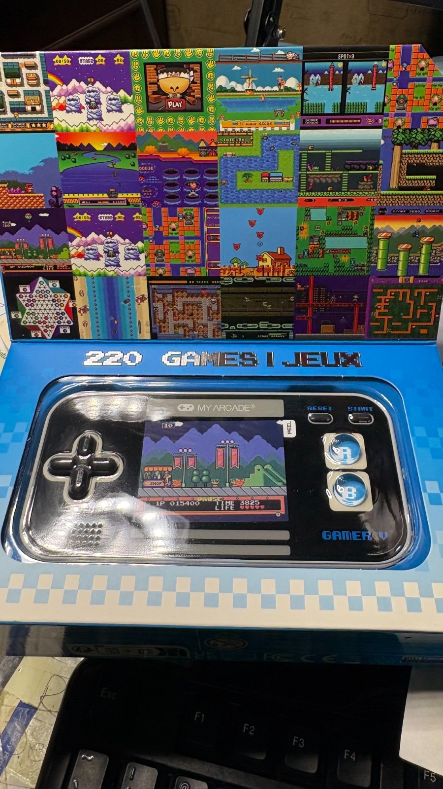My Arcade GAMER V CLASSIC Pocket Portable Gaming System 220 Retro Games New