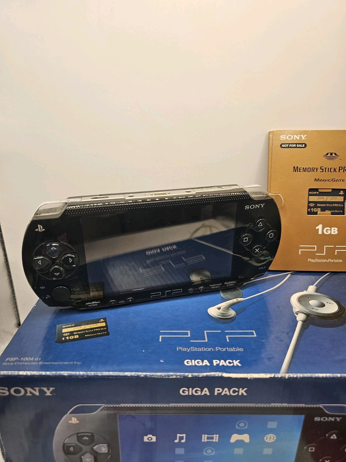 PSP Fat Model 1004 Sony PlayStation Black Working Boxed Complete
