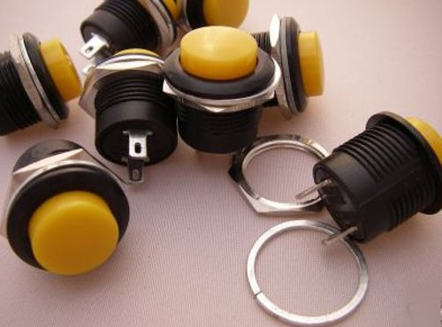 1pcs YELLOW Momentary Push-Button (ON) OFF Switch,Y507