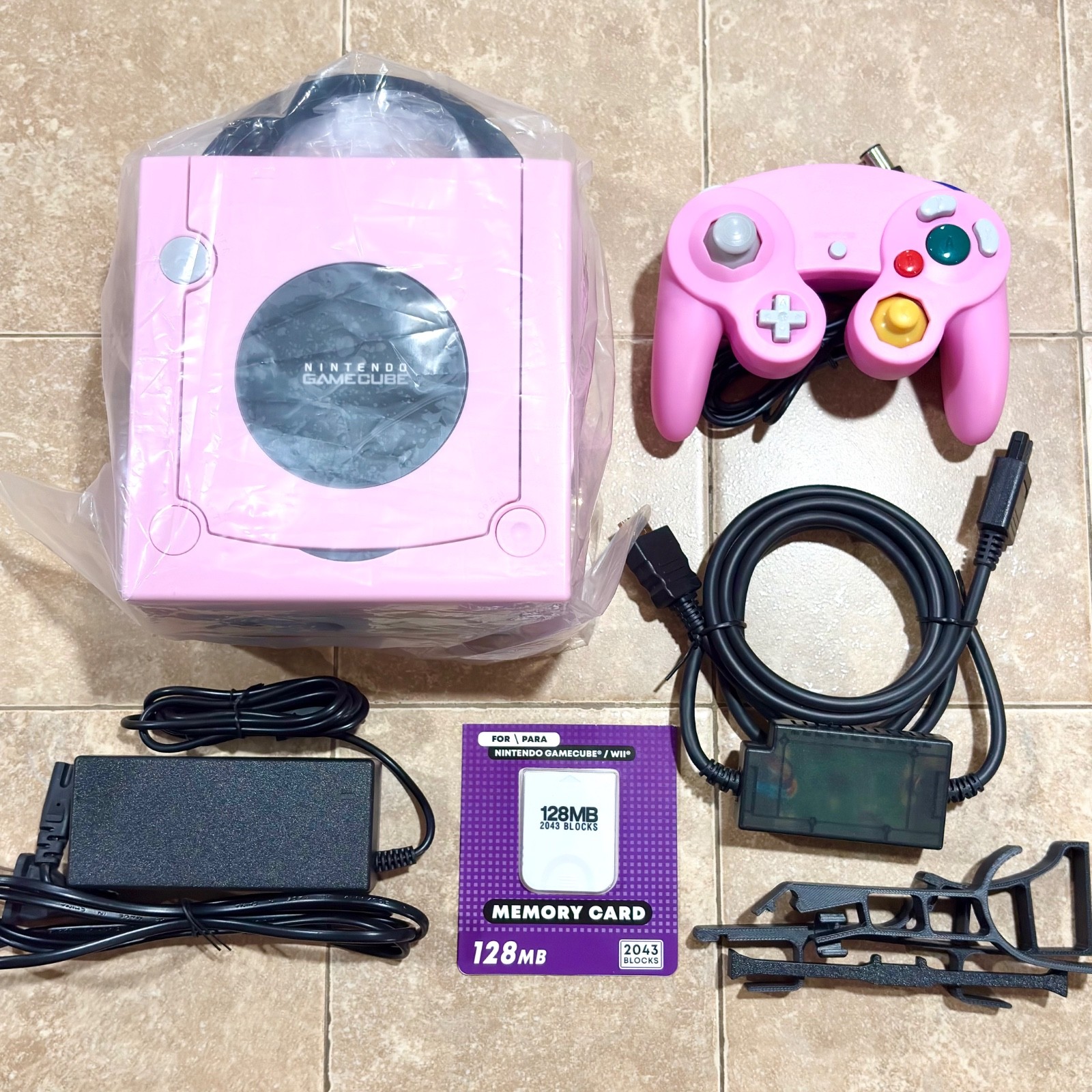 Nintendo GameCube PINK Gaming Console DOL-101 System Bundle NGC