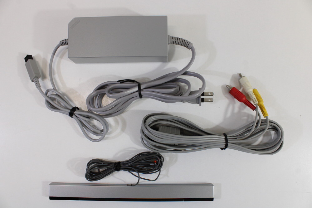 Boxed Japanese Nintendo Wii White Console Wii Party Controller US Seller Japan