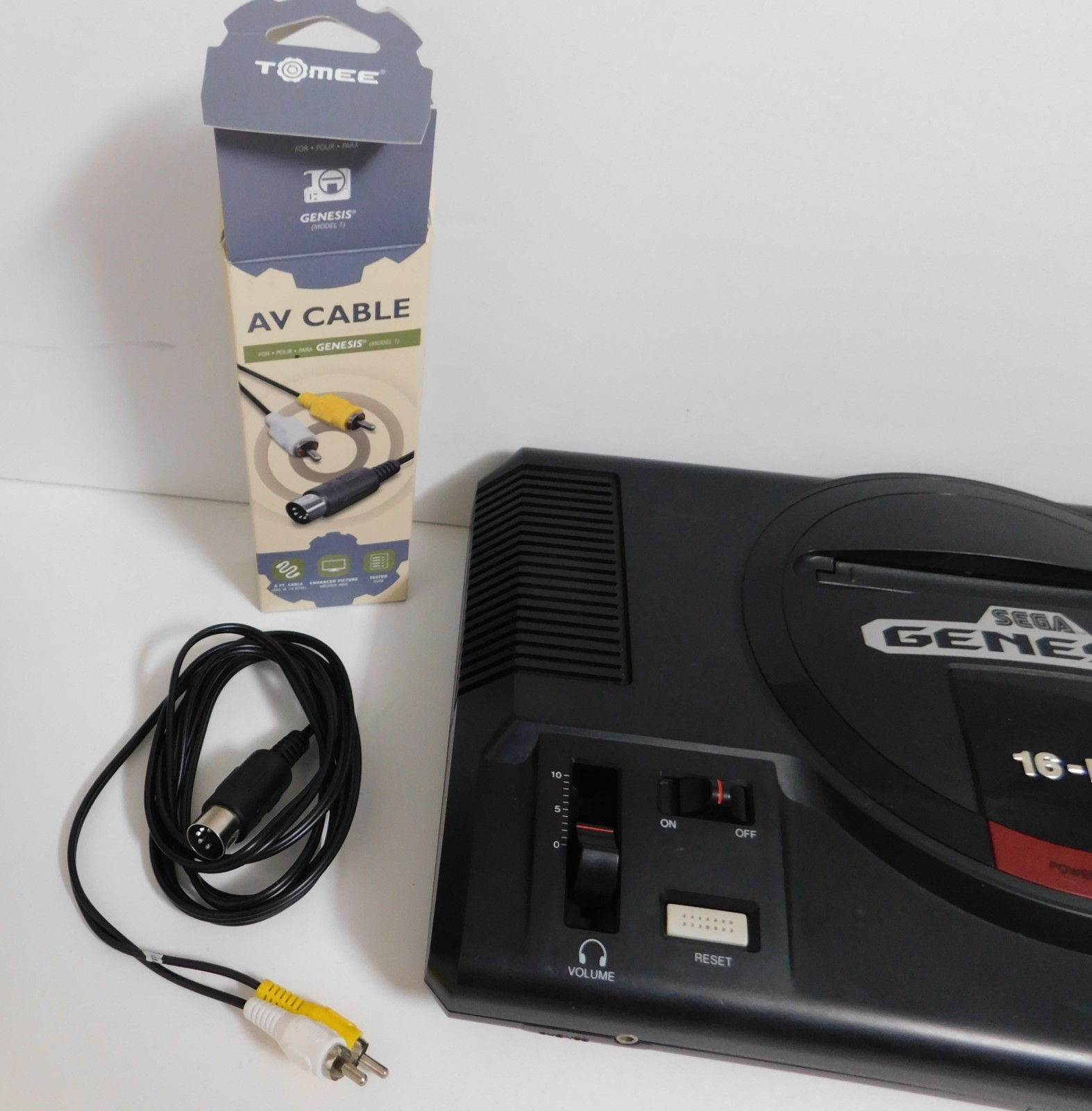 Sega Genesis Model 1601 System OEM Console Power & AV Cable Tested Working Good
