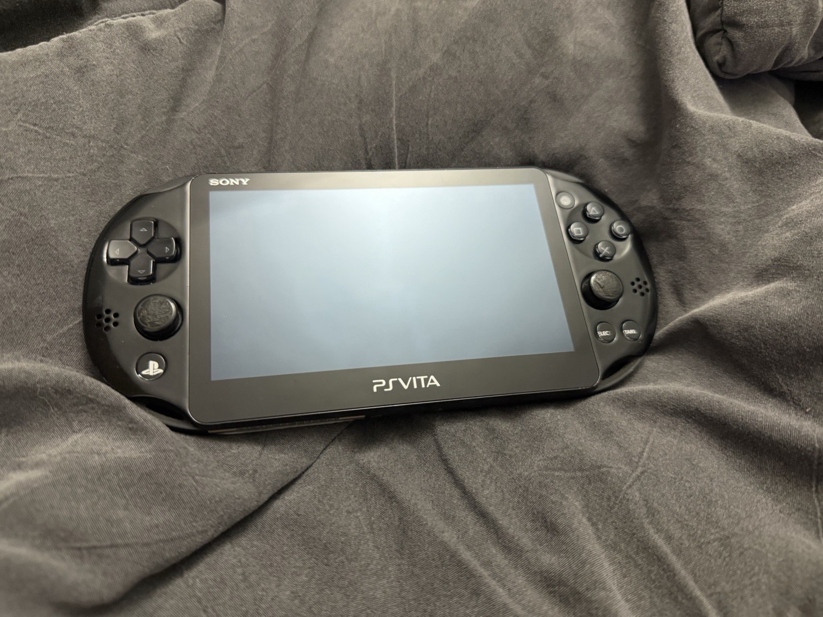 Ps Vita Slim with Original 8gb Sony Memory Card- and Charger