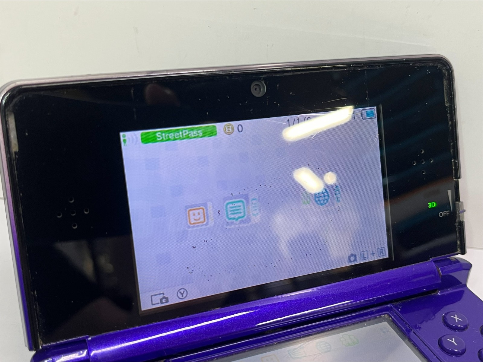 FOR PARTS! Nintendo 3DS – Purple – Various issues! Please read! (B387)