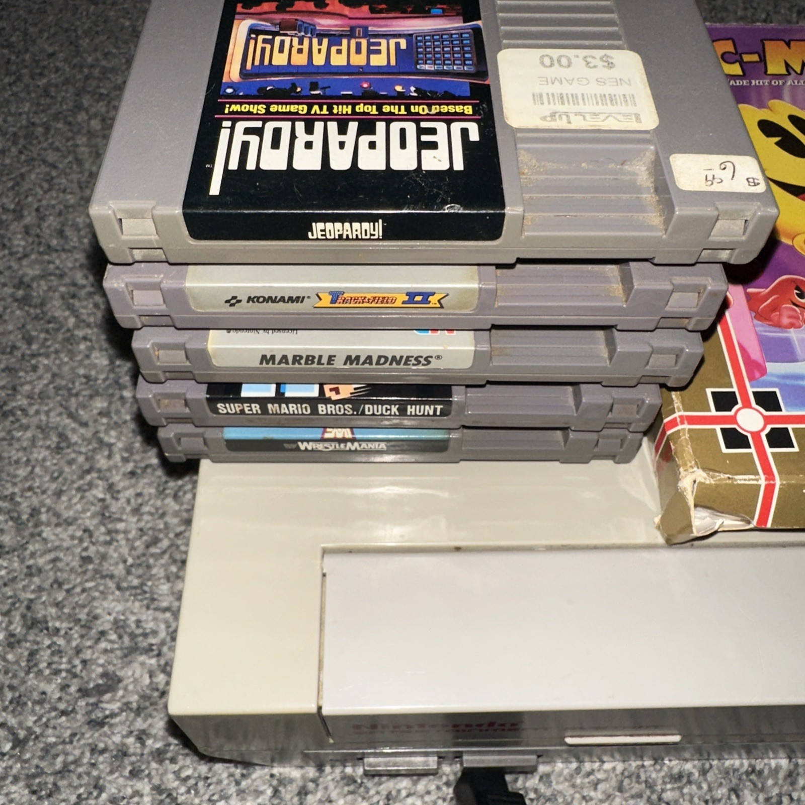 NES Nintendo System Console NES-001 6 Game Bundle! 2 Controllers, Zapper, Etc.