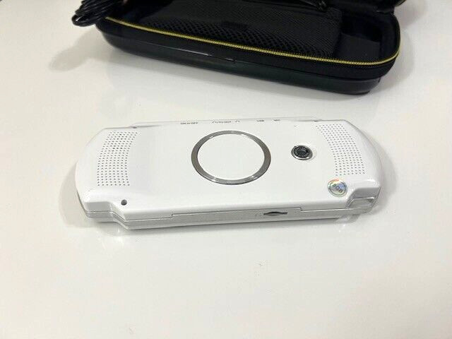 X6 SOILD WHITE TFT 4.3 Inches WITH Screen Portable Handheld Video Gaming Console